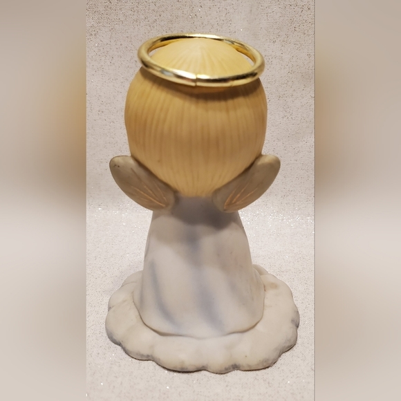 Vintage Porcelain Angel Figurine  Message"A friend can give wings to your dream" - Picture 2 of 3